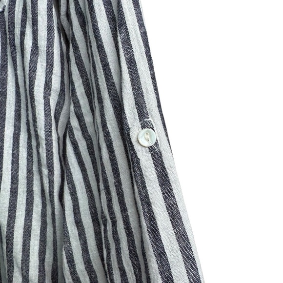 Lucky Brand 2024 Top Women’s Large White Gray Striped Henley 1/4 Button Down D2 - Picture 4 of 11